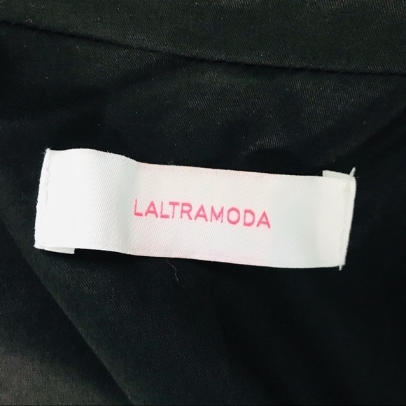 LATRAMODA Black Blazer Size Medium - Picture 6 of 7